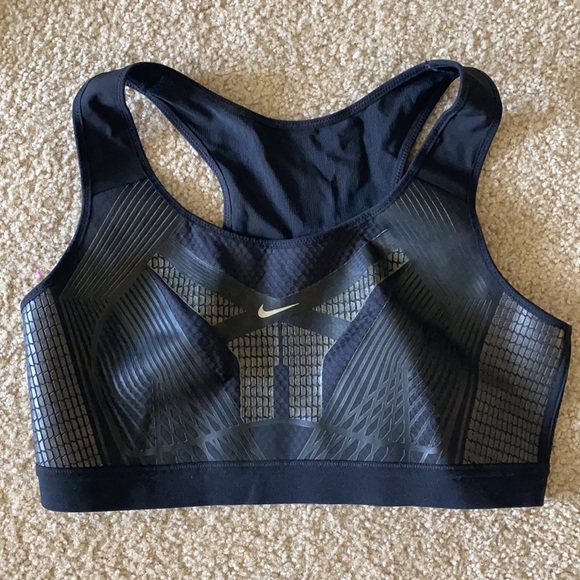 Bundle of 3 Nike sports bras - Picture 11 of 15
